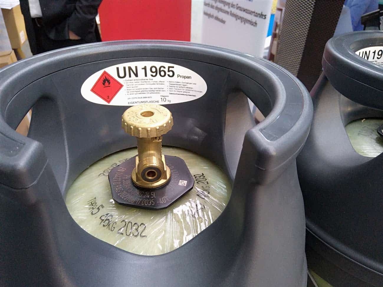 Innovativa omologazione UN 1965 per le bombole di gas composite per camper